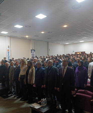 gemlikte-asim-kocabiyik-bilim-kultur-ve-spor-haftasi-basladi