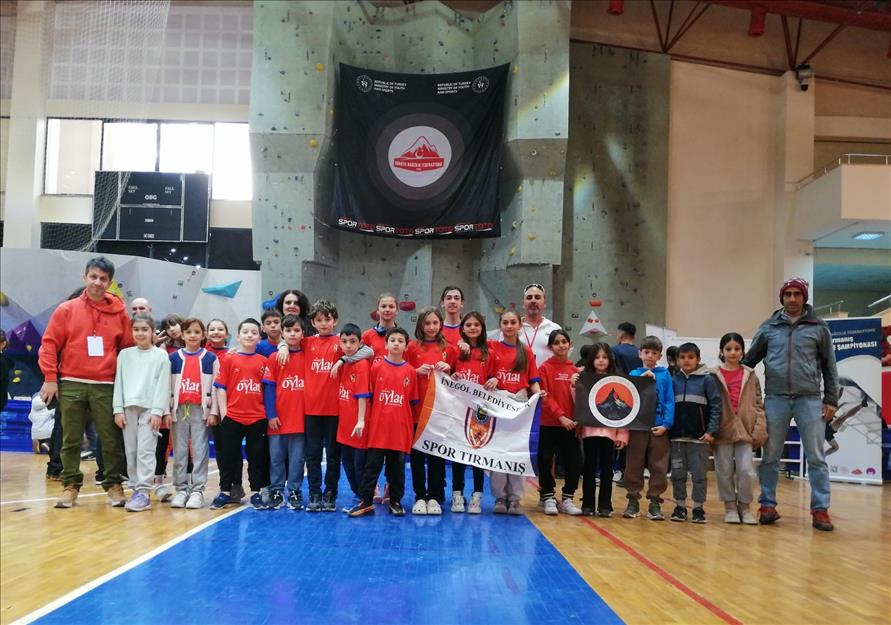 14252 Spor Tirmanista Inegollu Sporcular Derecelere Uzandi 45F5508A Bc3A 4860 98D3 B45Df1Cf06D8