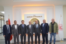1744871858_Gemlik-Heyeti-Organize-Sanayileri-Inceledi-Gemlik-Ticaret-ve-Sanayi-odasi.jpg