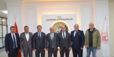 1744871858_Gemlik-Heyeti-Organize-Sanayileri-Inceledi-Gemlik-Ticaret-ve-Sanayi-odasi.jpg