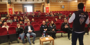 1744900897_Gemlik-Ilce-Emniyet-Mudurlugunun-Toplum-Destekli-Polislik-faaliyetleri-kapsamin.jpg