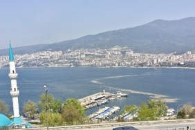 1744908168_Gemlikte-korkutan-manzara-Gemlik-Korfezinde-gorulmeye-baslayan-musilaj-basta.jpg