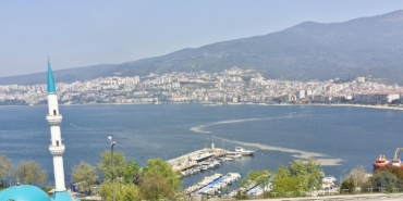 1744908168_Gemlikte-korkutan-manzara-Gemlik-Korfezinde-gorulmeye-baslayan-musilaj-basta.jpg