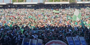 1744915441_Bursasporun-kupa-toreni-tarihi-netlesti-Bursaspor-Kulubu-Baskani-Enes-Celik.jpg