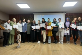 1745010341_ZUBEYDE-HANIM-ANAOKULUNDA-VELI-AKADEMILERI-NISAN-AYI-KONUSU-DIJITAL-OYUN-SECIMI.jpg