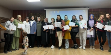 1745010341_ZUBEYDE-HANIM-ANAOKULUNDA-VELI-AKADEMILERI-NISAN-AYI-KONUSU-DIJITAL-OYUN-SECIMI.jpg
