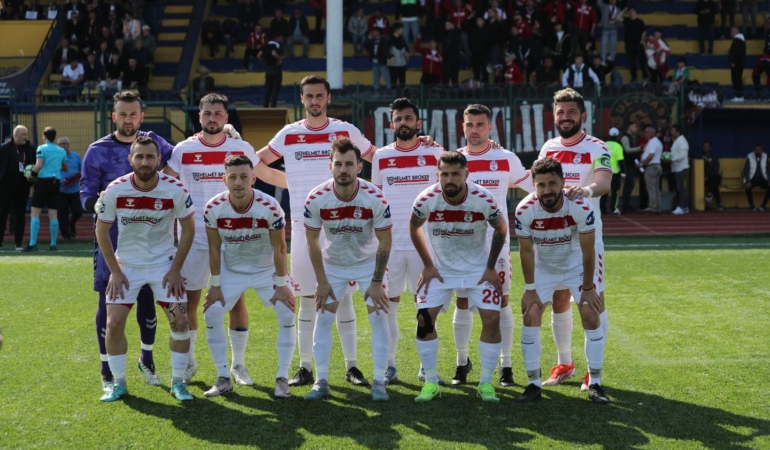 1745099481_Gemlikspor-Iyi-Futbolunun-Karsiligini-Uc-Puanla-Aldi-Gemlikspor-Playofflarin.jpg