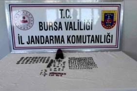 bursada-226-sikke-ve-minyatur-heykel-ele-gecirildi_921294da6364-scaled.jpg