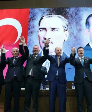 iyi-partiden-istifa-eden-iki-belediye-baskani-ak-partiye-gecti_3fb705cf8826-scaled.jpg