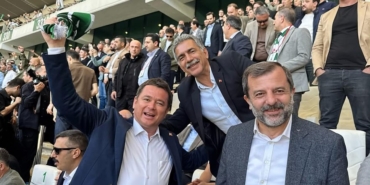 sampiyon-bursaspor-bu-gurur-hepimizin-4-1lik-muhtesem-galibiyetle-hem-sahada-hem-yuregimizde-zaferi.jpeg