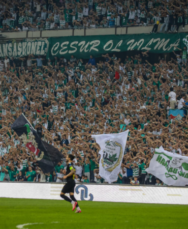 tribun-bayrak-maraton-alt-1024x631.jpg