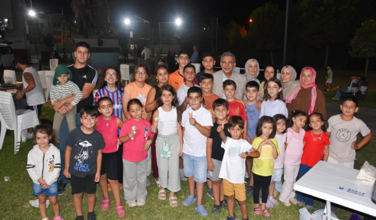 Gemlikte-Yildizlarin-Altinda-Cocuklar-icin-Buyulu-Bir-Sinema-Deneyimi.jpg