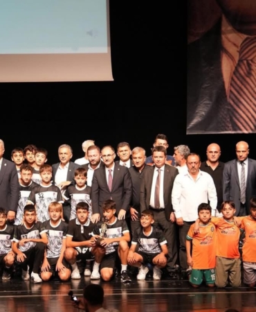 f3440683-0805-4714-9395-e1e633b3d8ed_Belediyespor'dan 3 Kupa Birden (3)