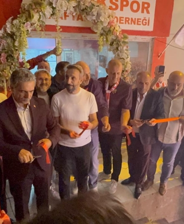 Gemlikspor-Taraftarlar-Dernegi-acilisi-kurdele-kesimi