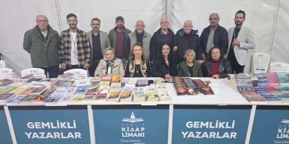 Gemlikli-Yazarlar-Kitap-Limaninda.jpg