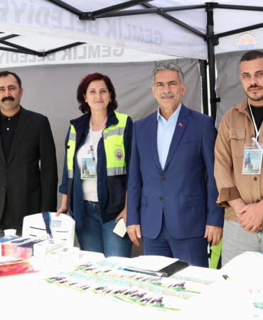 Gemlik-Belediyesinden-Elektronik-Atik-Toplama-Etkinligi.jpg