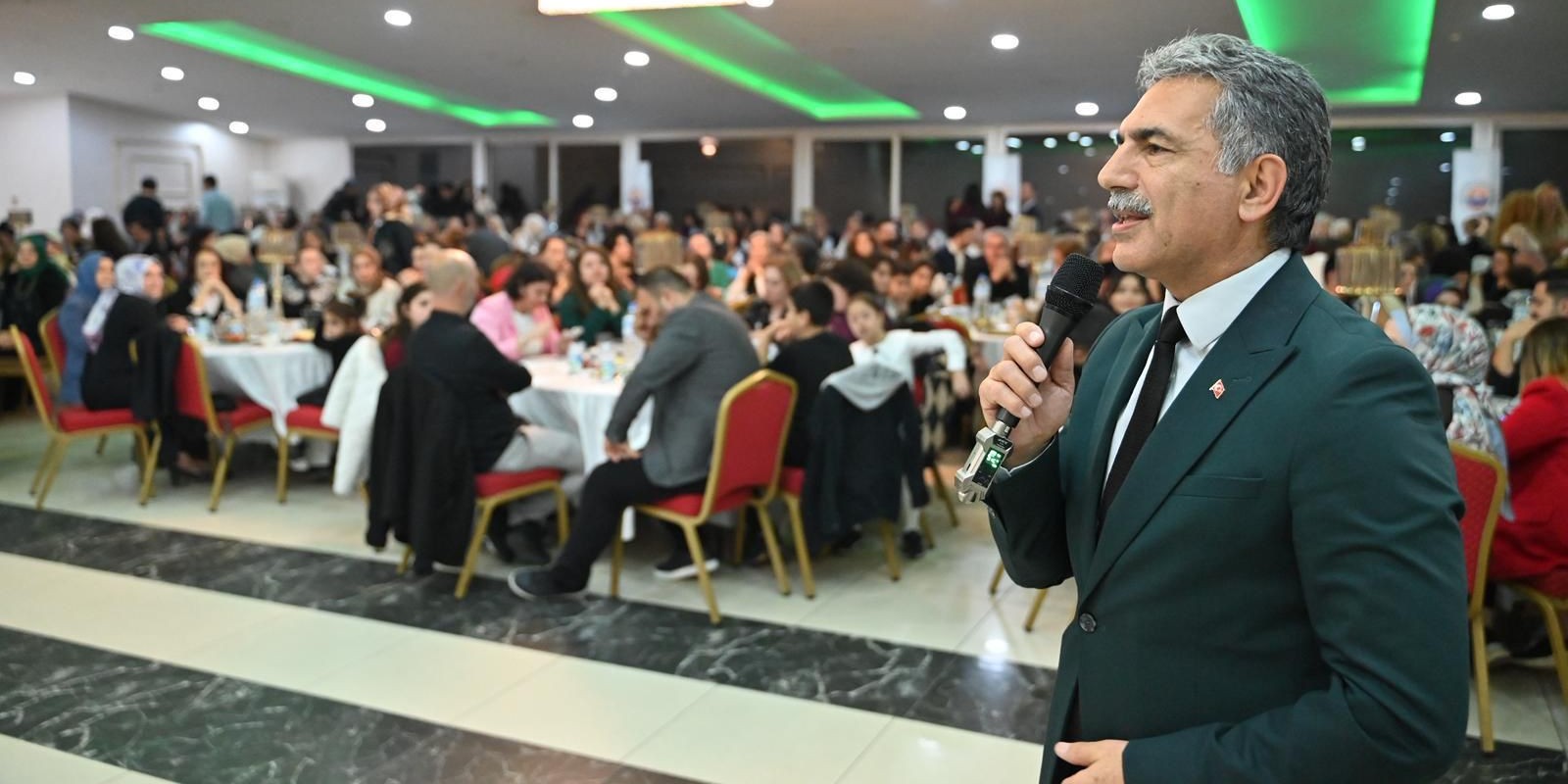 Gemlik’te 24 Kasım Öğretmenler Günü