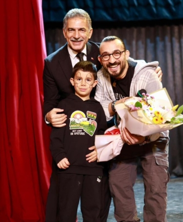 Cocuk-Senlikleri-Okulda-Siradan-Bir-Gun-Gosterisi-Ile-Basladi.jpeg