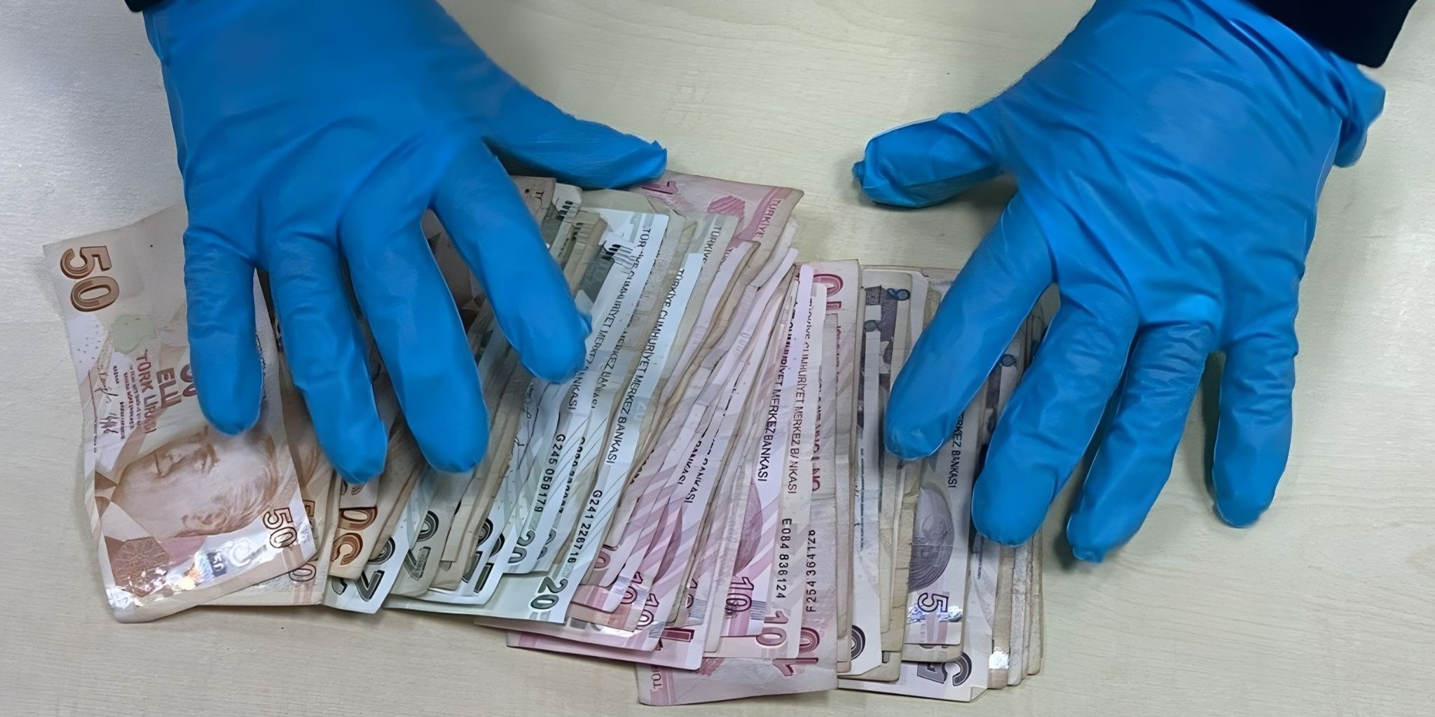 Dilencilik Parasını Çocuk Bezine Sakladılar