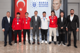 Bursa Belediyesi Resmî Grup Portresi (1)