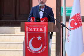Peach Facadeünde Resmî Konuşma